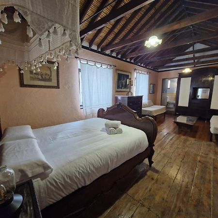 Hotel Rural Verde Oliva Комарес Экстерьер фото