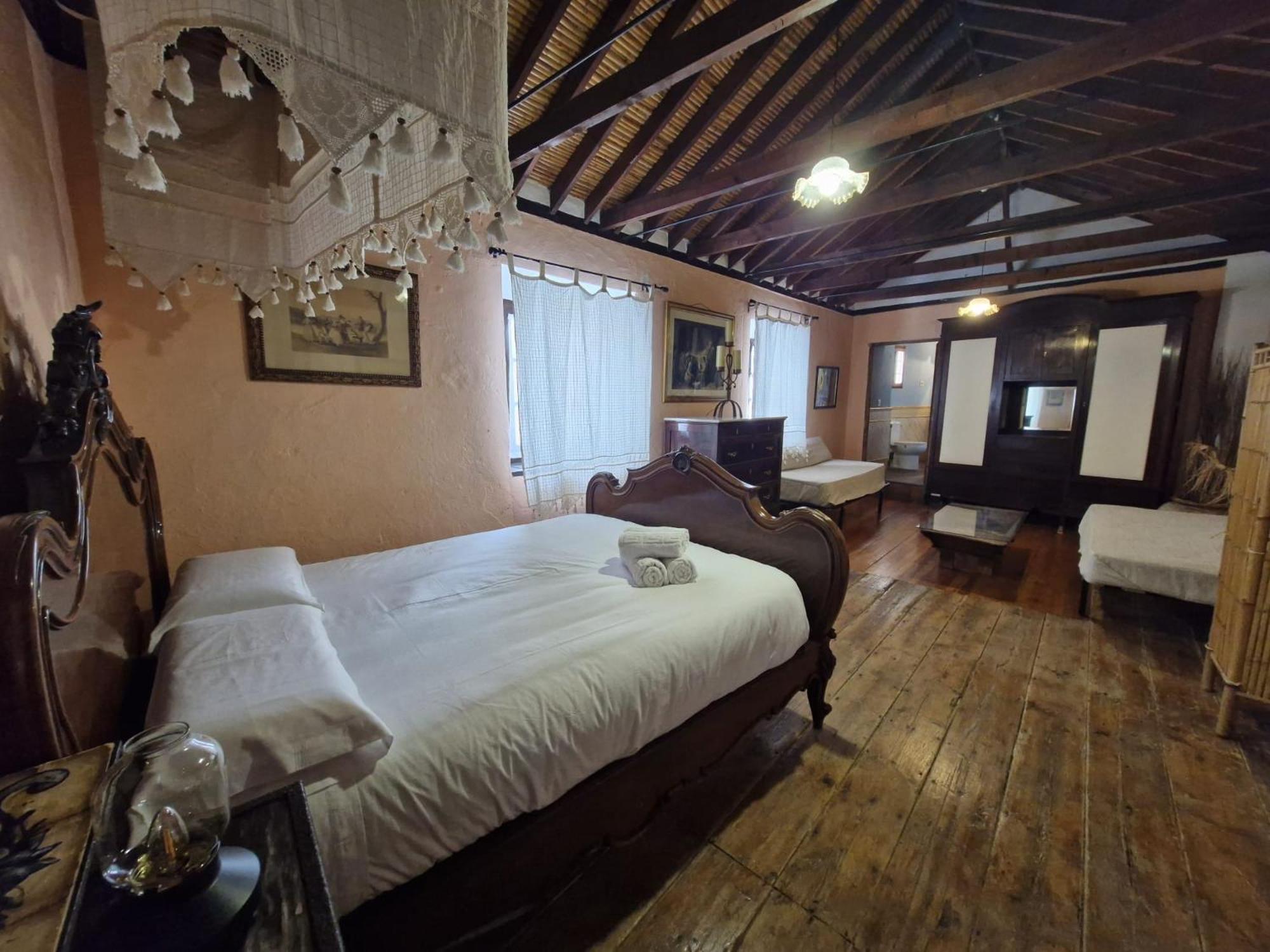 Hotel Rural Verde Oliva Комарес Экстерьер фото