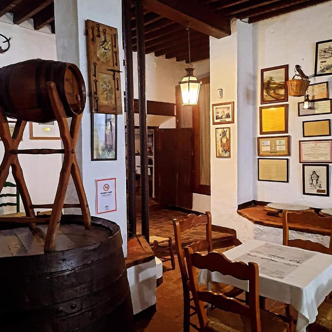 Hotel Rural Verde Oliva Комарес Экстерьер фото